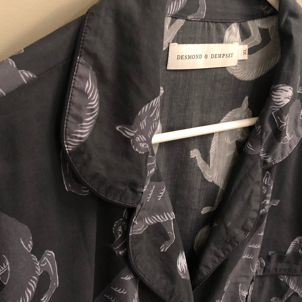 Desmond & Dempsey long top pajamas with shorts